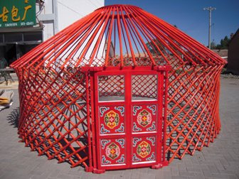La casa cómoda floral de la tienda de Yurt con externo nacional de las características adornó el paño